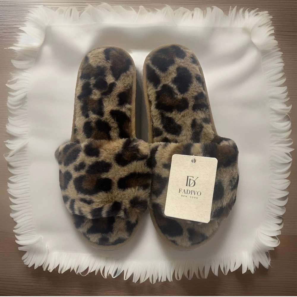 Fadivo New York Animal Print Slipper Slides Size 40-41 L/XL